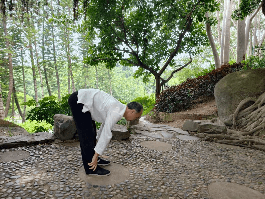 Lower-Body Grounding Flow - Image 2